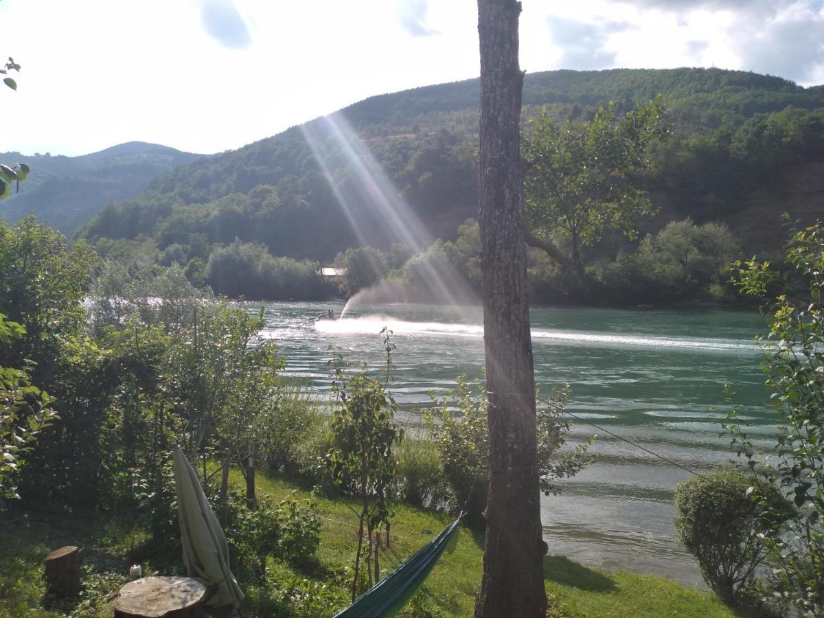 Bed and Breakfast Prenociste Na Drini Foca Exterior foto