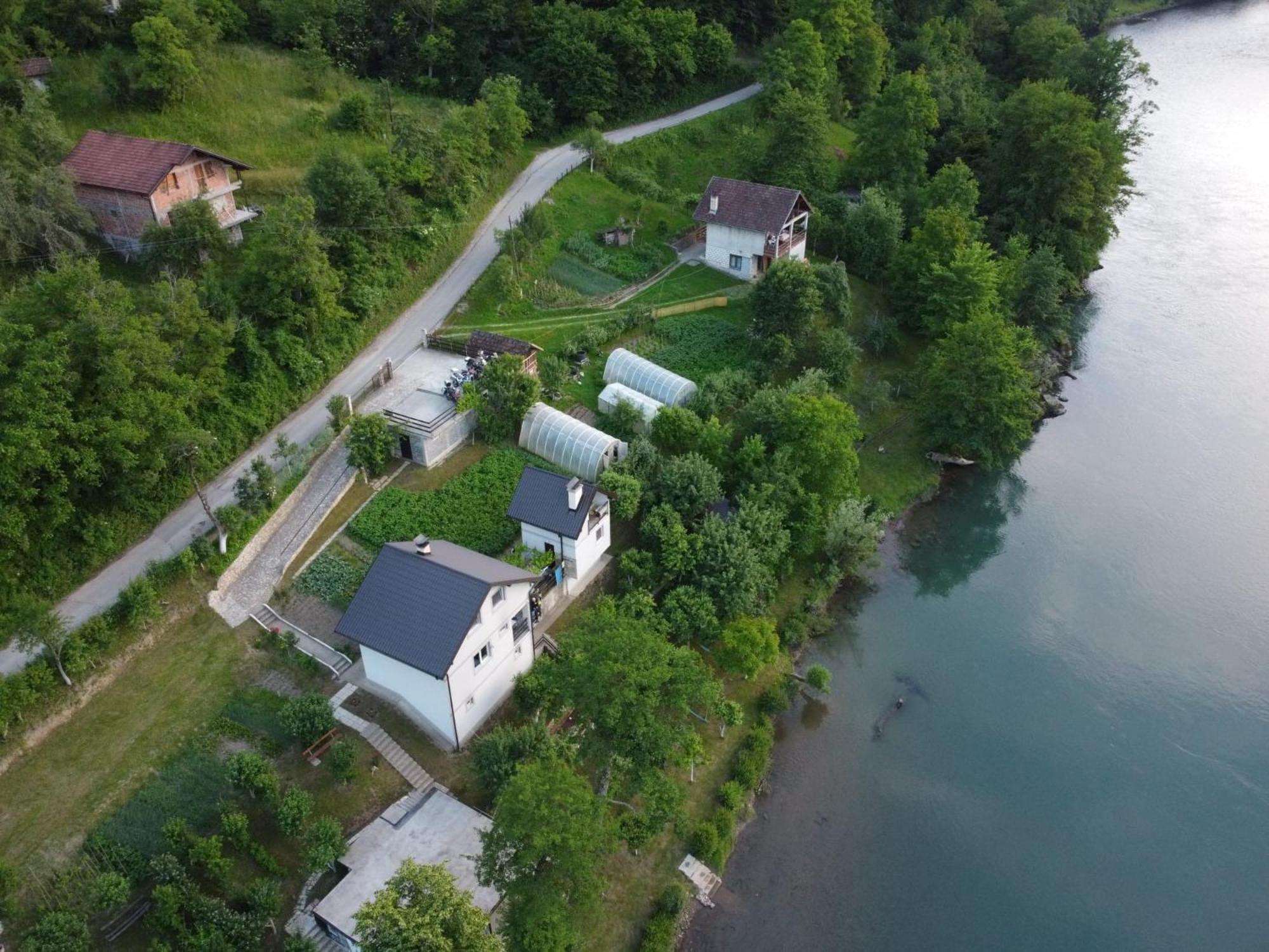 Bed and Breakfast Prenociste Na Drini Foca Exterior foto
